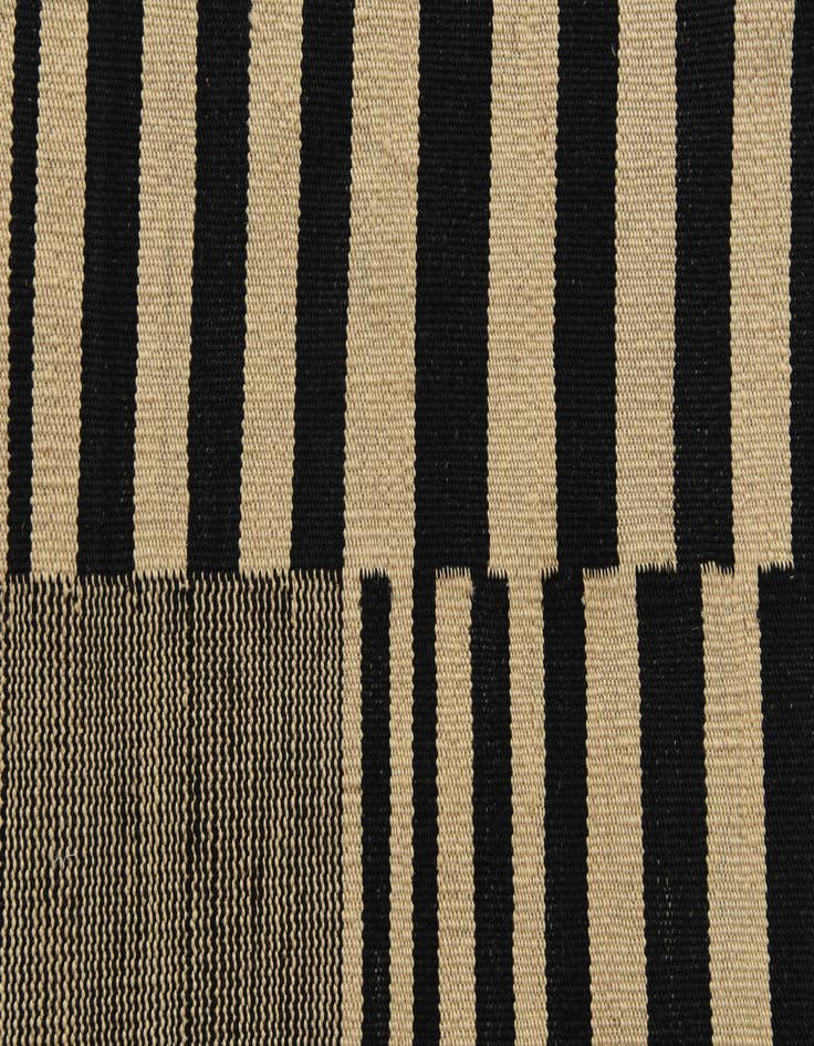 Detail image of 5' 9 x 7' 9  Hand Woven Kilim Modern Wool Rug