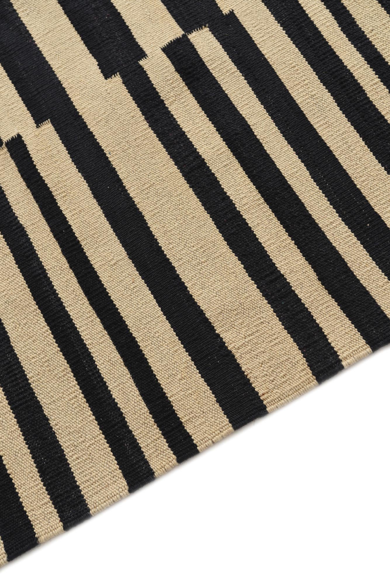 5' 10 x 7' 7 Hand Woven Kilim Modern Wool Rug