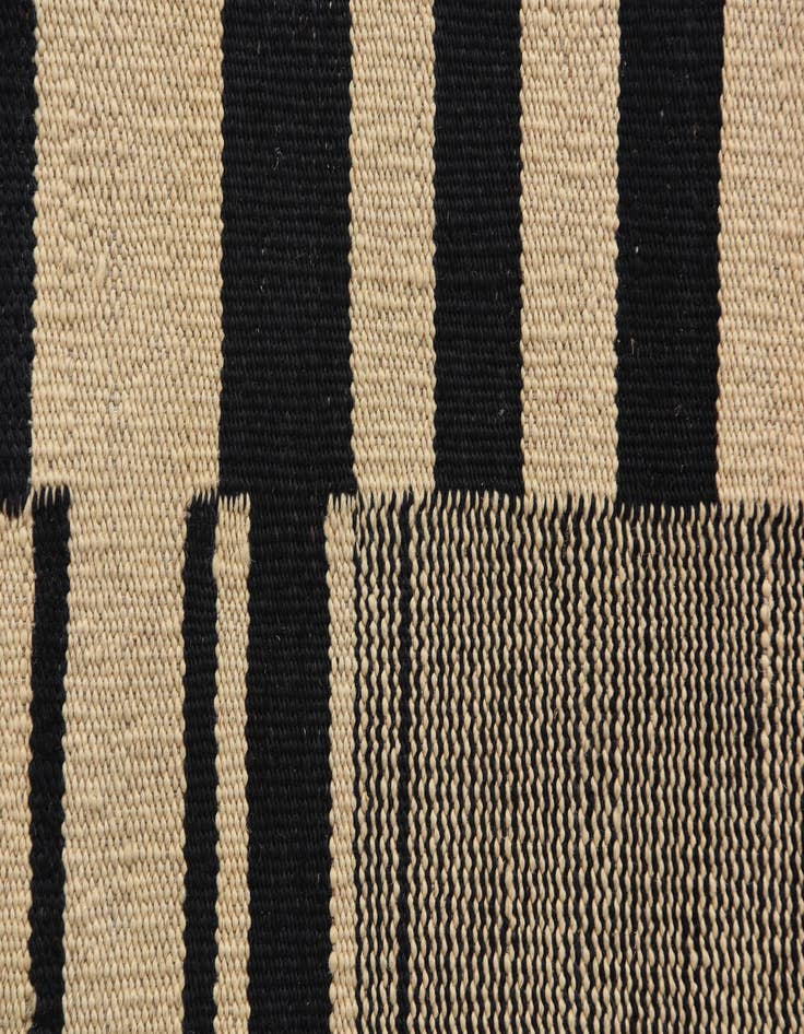 Detail image of 5' 10 x 7' 7  Hand Woven Kilim Modern Wool Rug