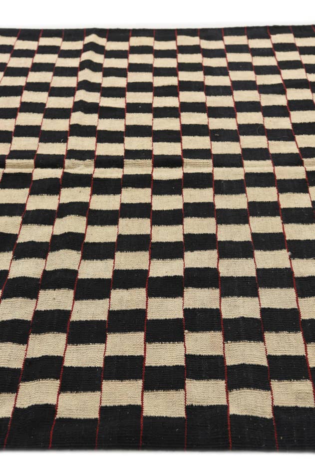 Detail image of 5' 8 x 7' 6 Hand Woven Kilim Modern Wool Rug