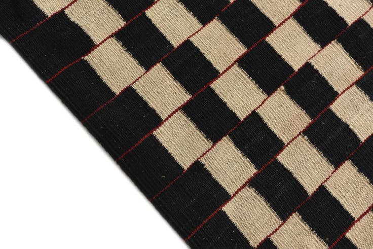 Detail image of 5' 8 x 7' 6 Hand Woven Kilim Modern Wool Rug