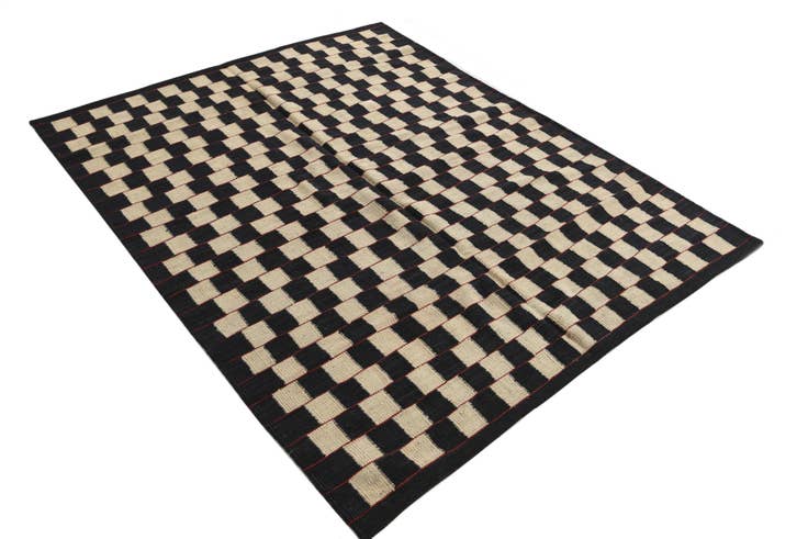 Detail image of 4' 10 x 6' 2 Hand Woven Kilim Modern Wool Rug