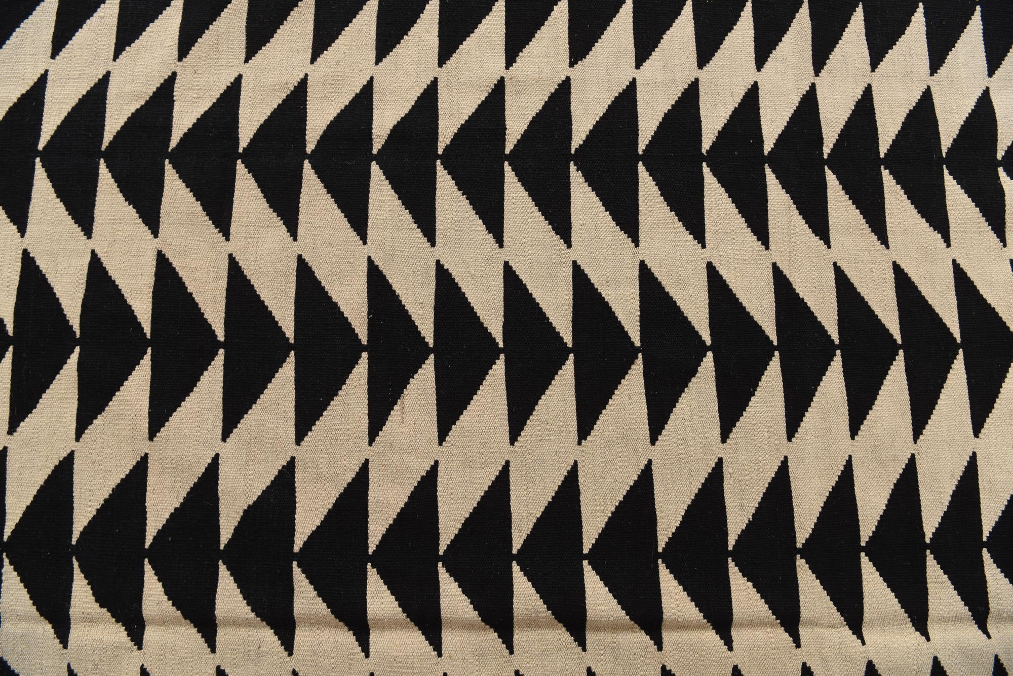 8' 2 x 9' 9 Hand Woven Kilim Modern Wool Rug