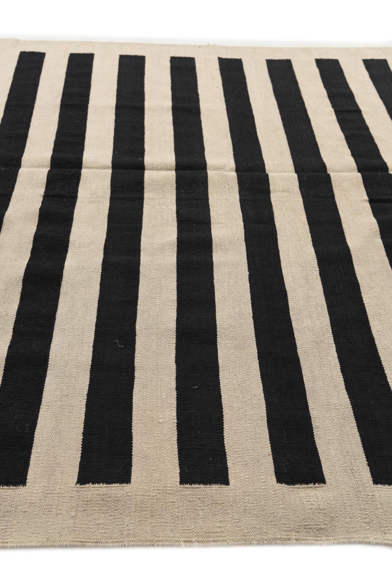 6' 7 x 9' 7 Hand Woven Kilim Modern Wool Rug