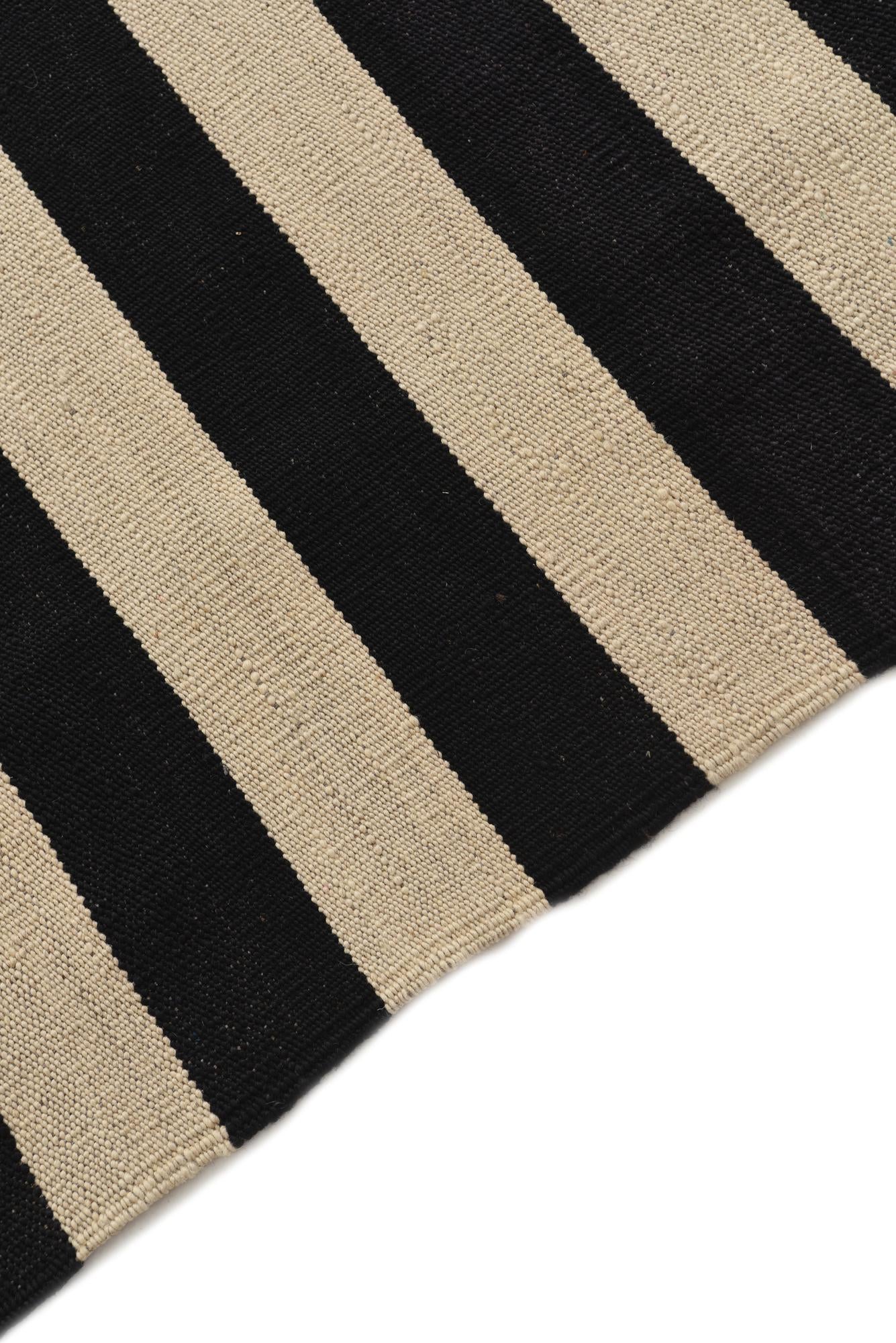 5' 7 x 7' 9 Hand Woven Kilim Modern Wool Rug