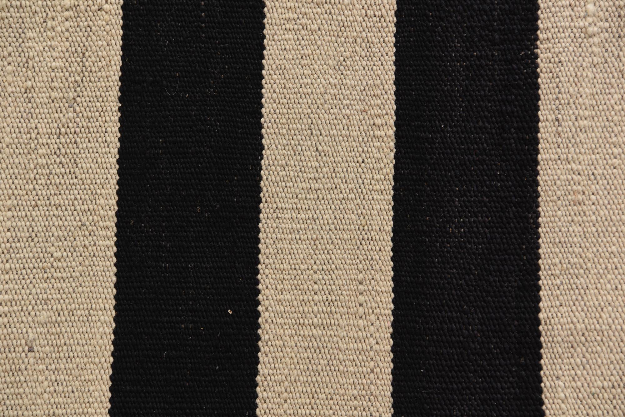 5' 7 x 7' 9 Hand Woven Kilim Modern Wool Rug