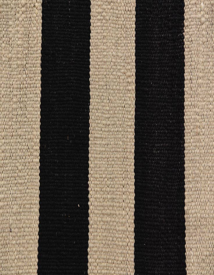 Detail image of 5' 7 x 7' 9  Hand Woven Kilim Modern Wool Rug