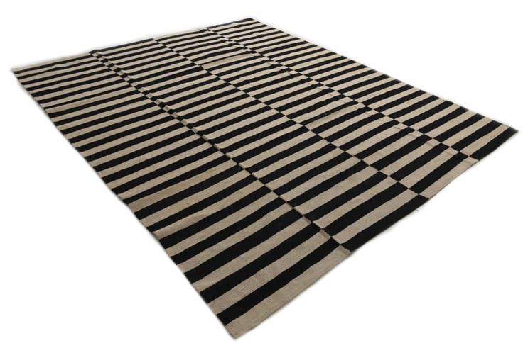 Detail image of 8' 4 x 9' 9 Hand Woven Kilim Modern Wool Rug
