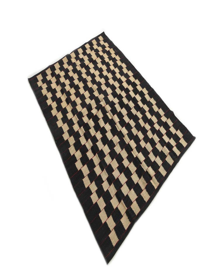 Detail image of 4' 3 x 5' 8  Hand Woven Kilim Modern Wool Rug