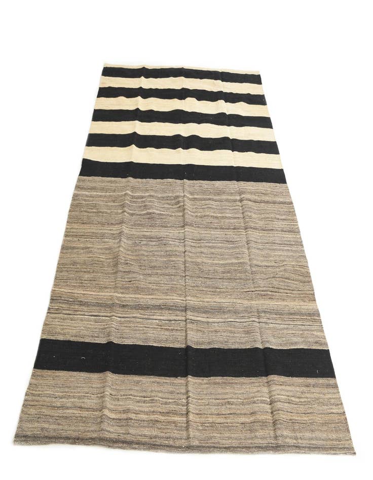 Detail image of 5' 5 x 7' 9  Hand Woven Kilim Modern Wool Rug