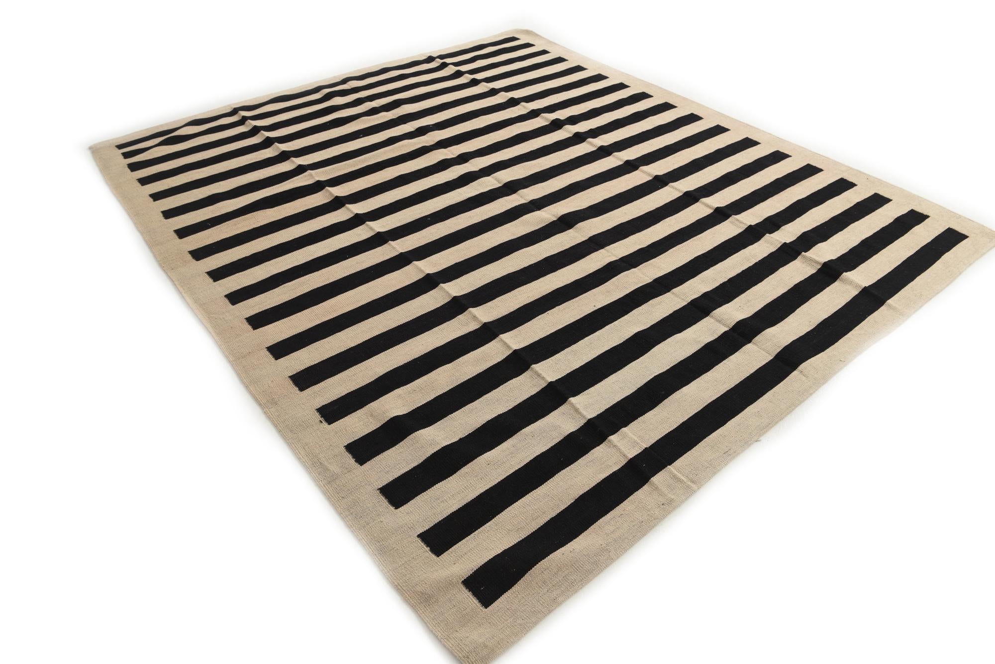 8' 5 x 9' 8 Hand Woven Kilim Modern Wool Rug