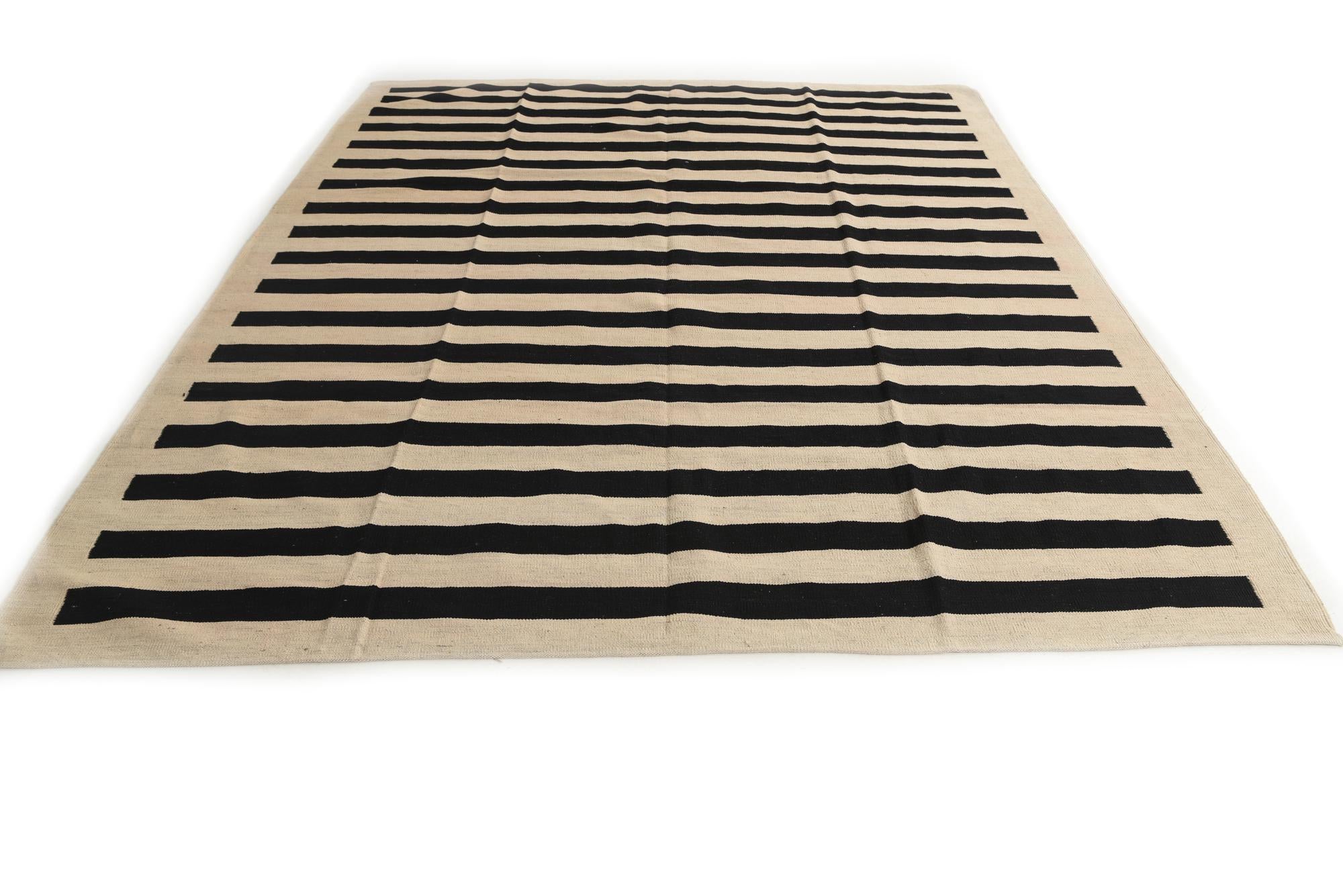 8' 5 x 9' 8 Hand Woven Kilim Modern Wool Rug