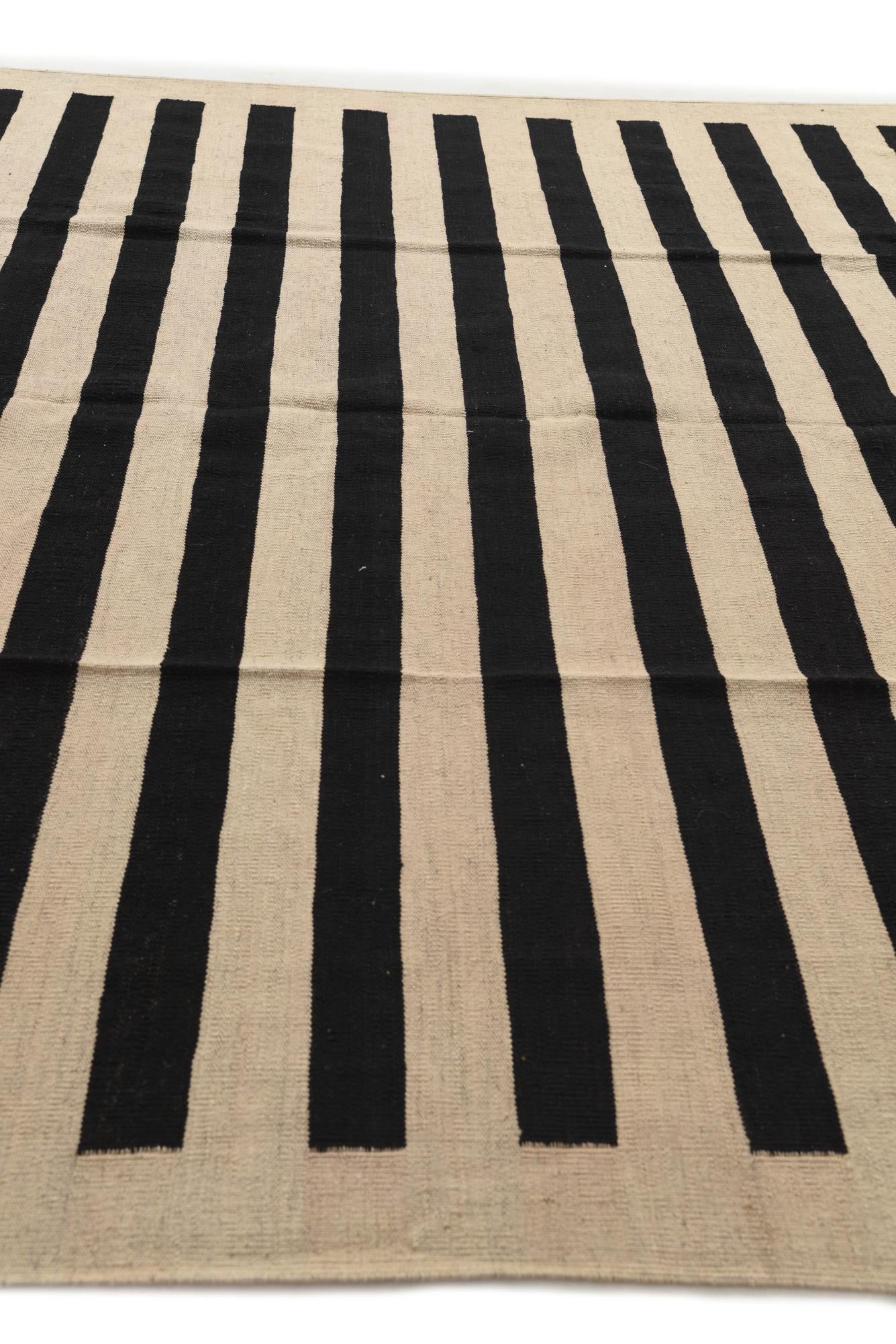 8' 5 x 9' 8 Hand Woven Kilim Modern Wool Rug