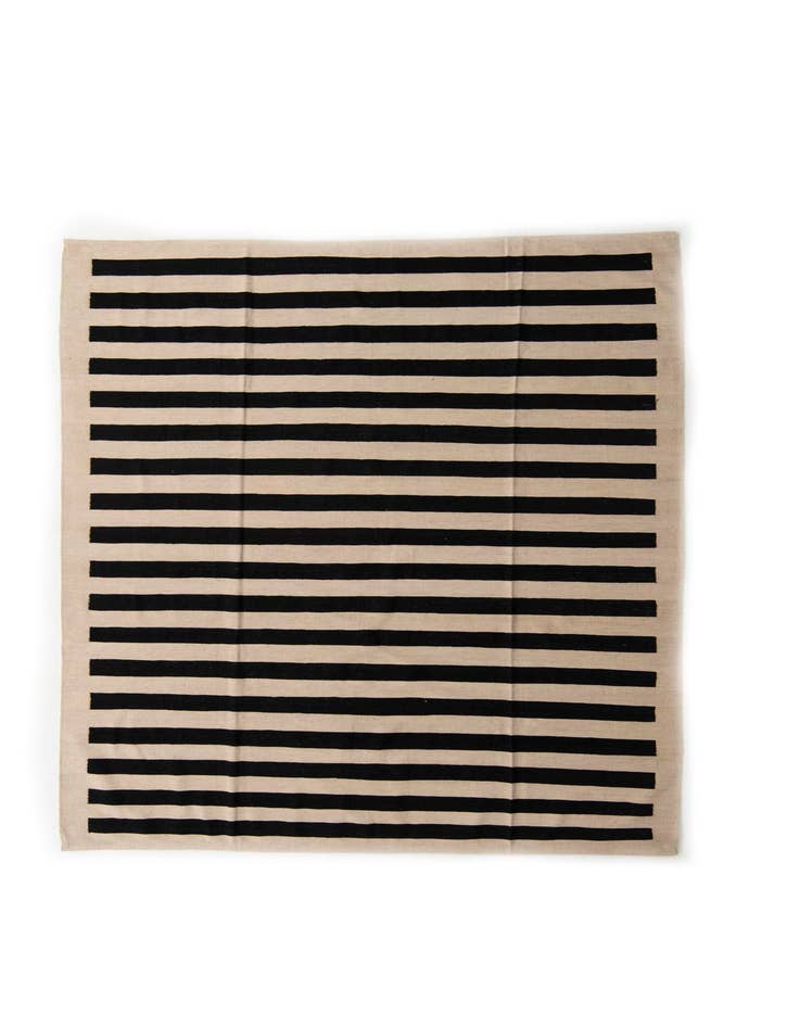 Detail image of 8' 5 x 9' 8 Hand Woven Kilim Modern Wool Rug