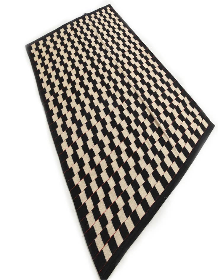 Detail image of 5' 8 x 7' 8  Hand Woven Kilim Modern Wool Rug