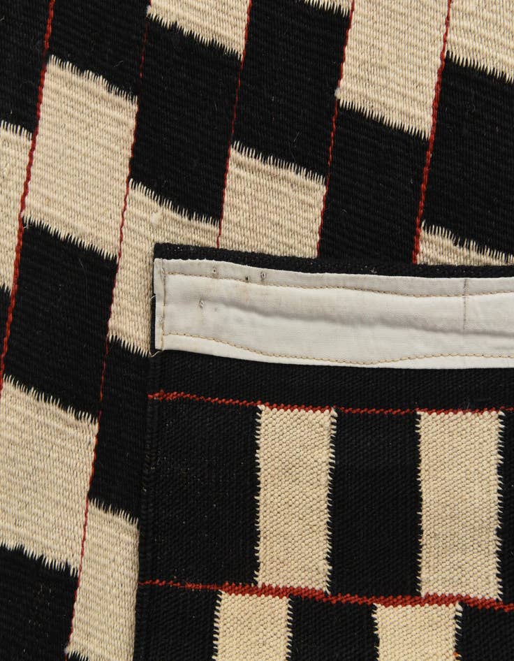 Detail image of 5' 8 x 7' 8  Hand Woven Kilim Modern Wool Rug