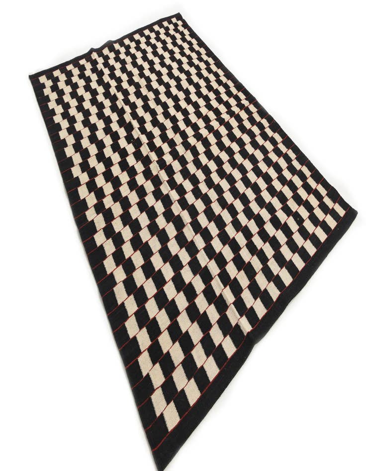 Detail image of 5' 9 x 7' 8  Hand Woven Kilim Modern Wool Rug