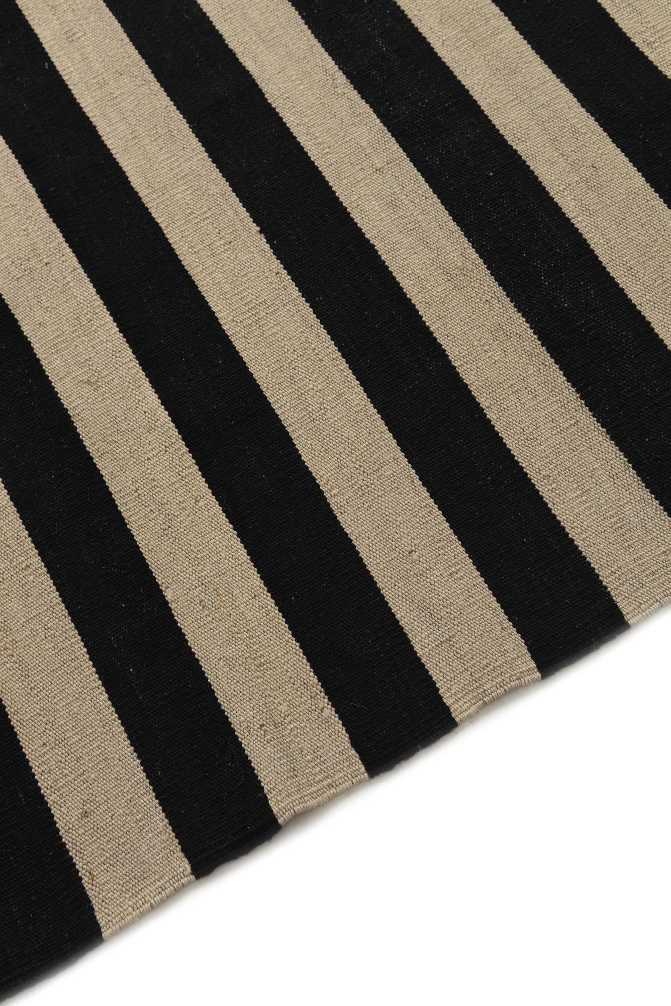 5' 7 x 7' 9 Hand Woven Kilim Modern Wool Rug