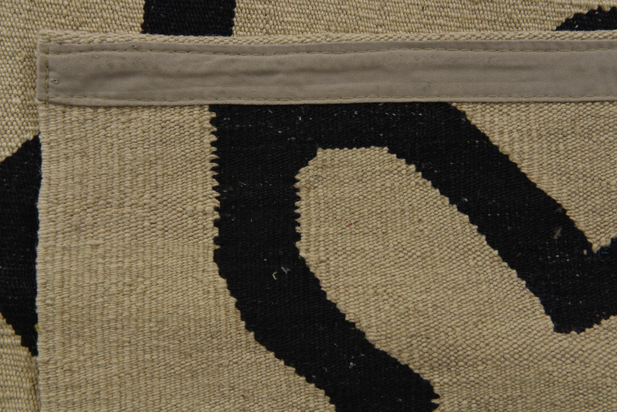 6' x 8' Hand Woven Kilim Modern Wool Rug
