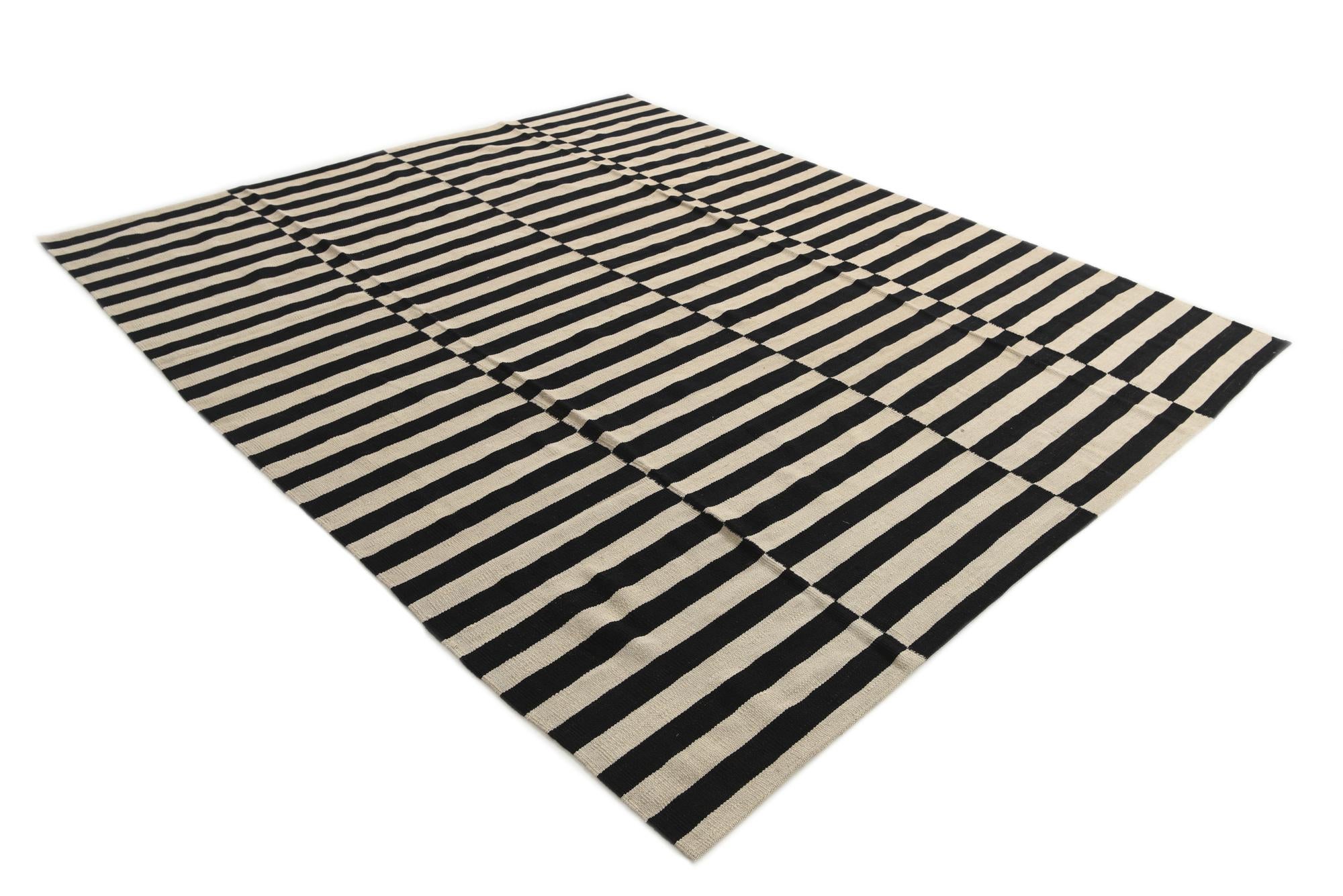 8' 3 x 9' 7 Hand Woven Kilim Modern Wool Rug