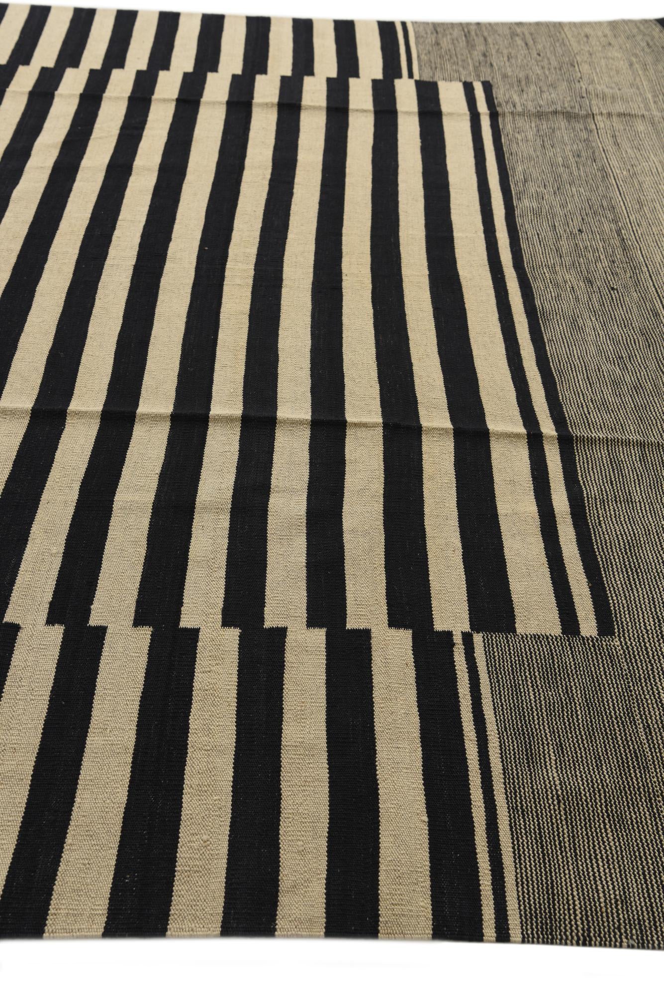 8' 2 x 9' 7 Hand Woven Kilim Modern Wool Rug