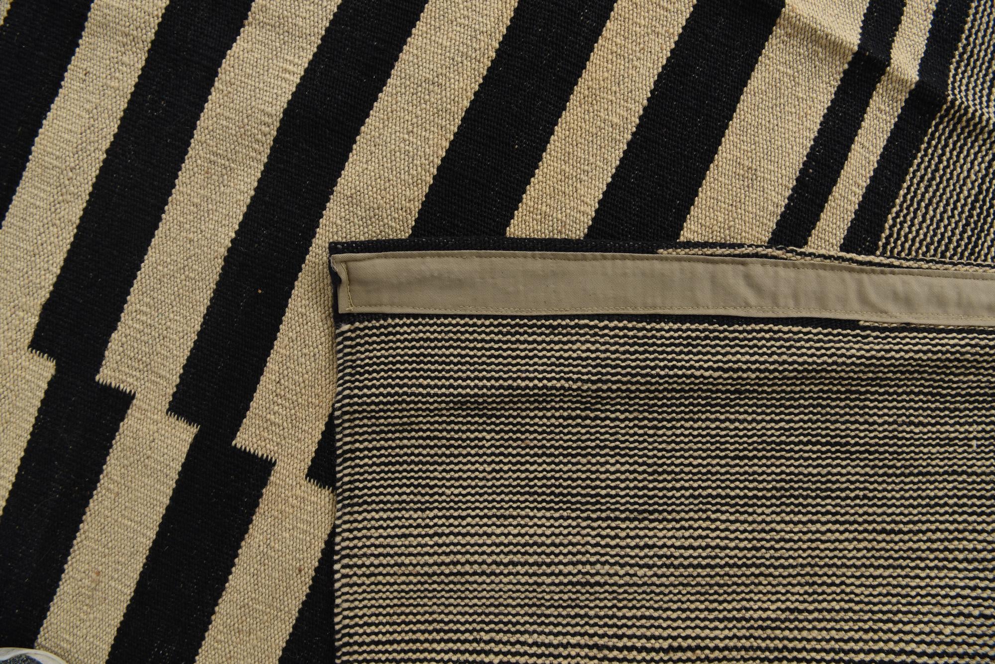 8' 2 x 9' 7 Hand Woven Kilim Modern Wool Rug