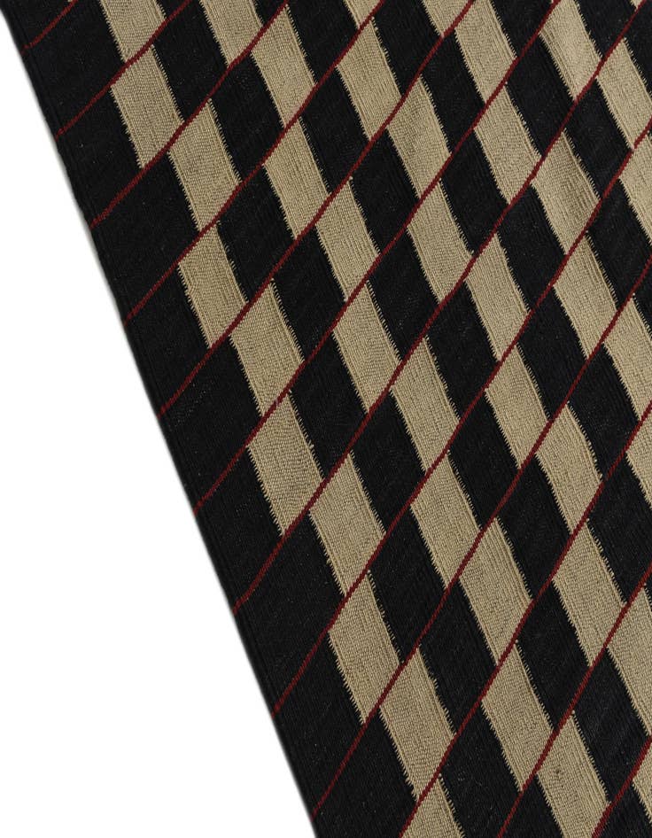 Detail image of 6' 9 x 9' 3  Hand Woven Kilim Modern Wool Rug