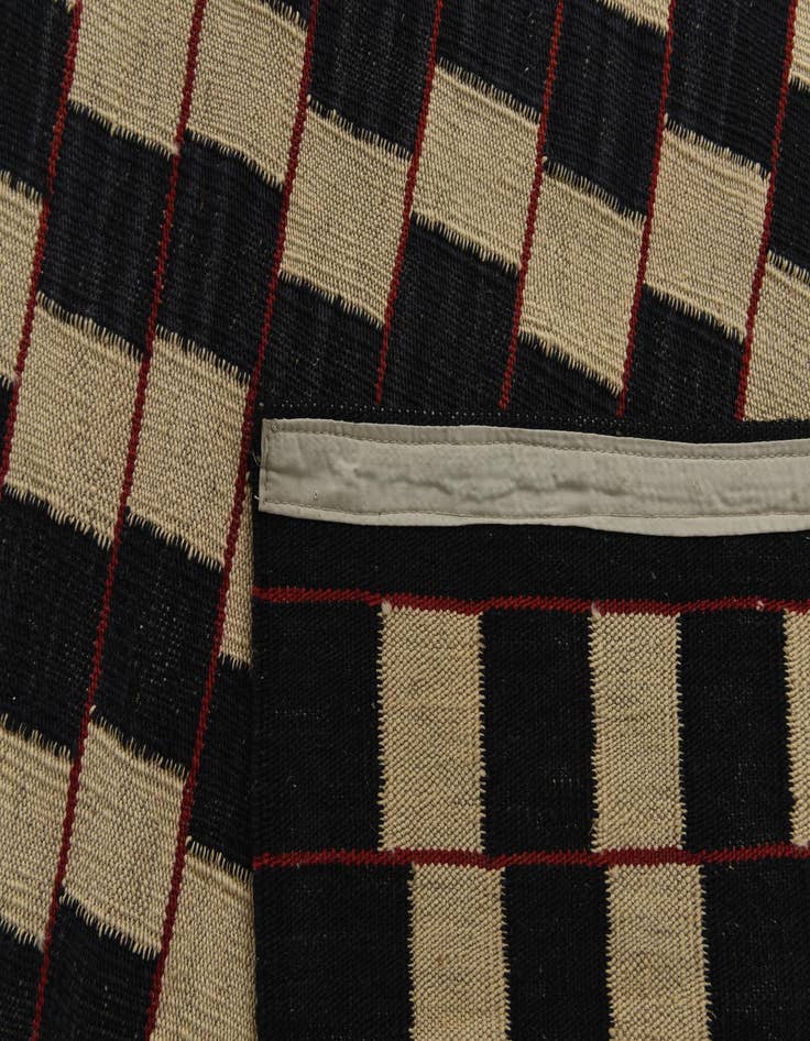 Detail image of 6' 9 x 9' 3  Hand Woven Kilim Modern Wool Rug