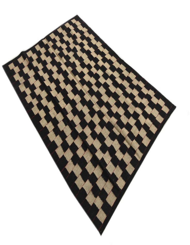 Detail image of 4' 2 x 5' 10 Hand Woven Kilim Modern Wool Rug