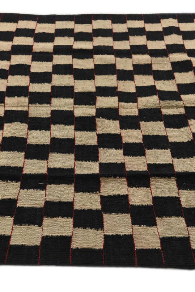 Detail image of 4' 2 x 5' 10 Hand Woven Kilim Modern Wool Rug