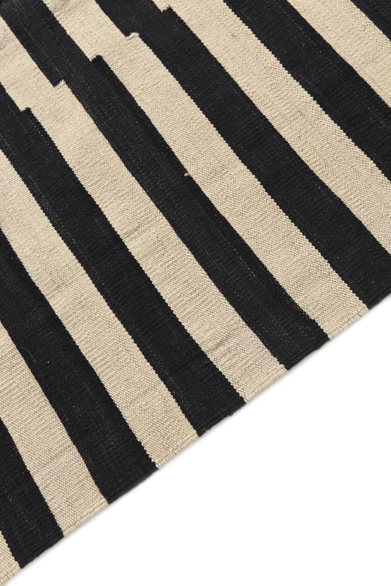 8' 4 x 9' 6 Hand Woven Kilim Modern Wool Rug