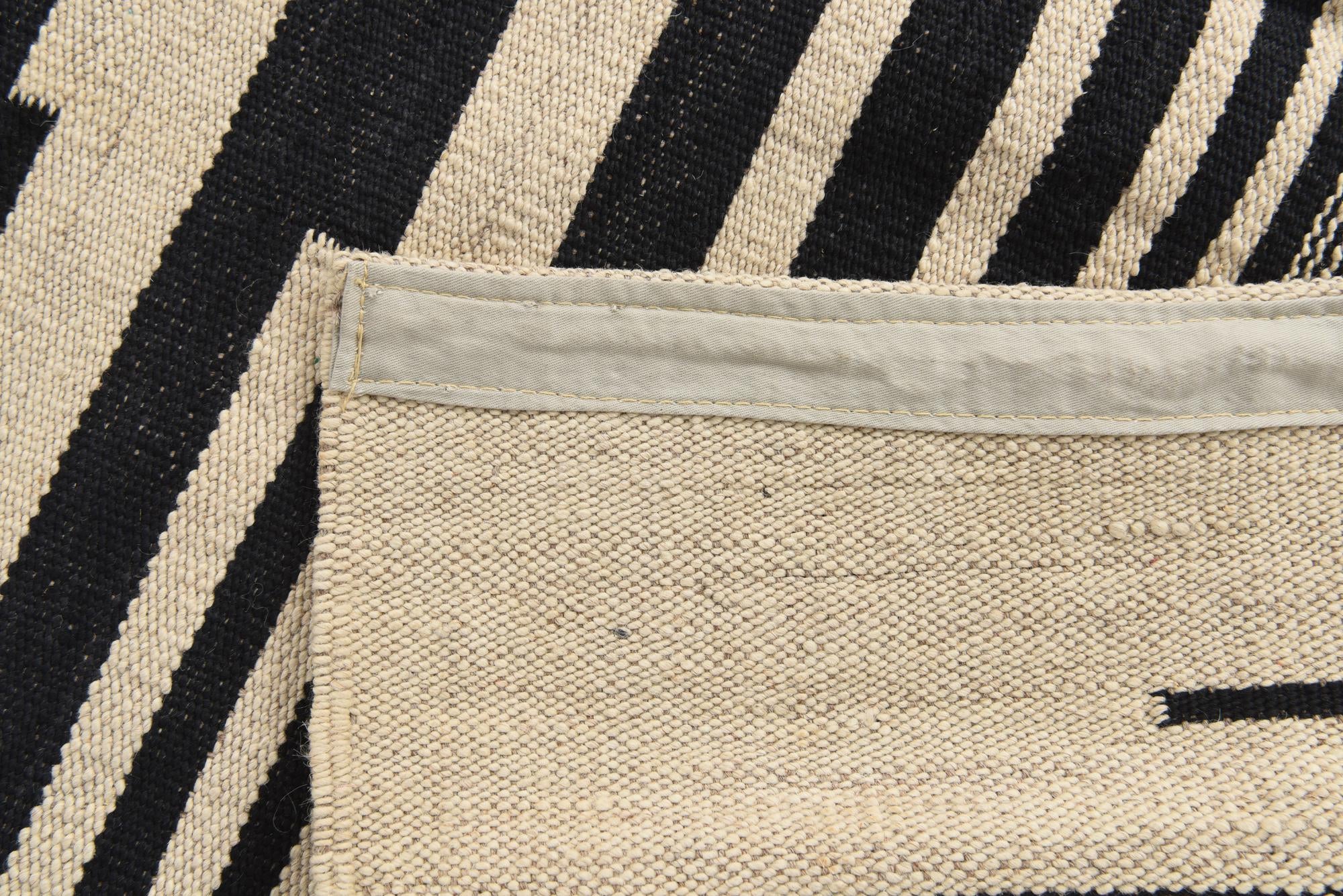8' 4 x 9' 6 Hand Woven Kilim Modern Wool Rug