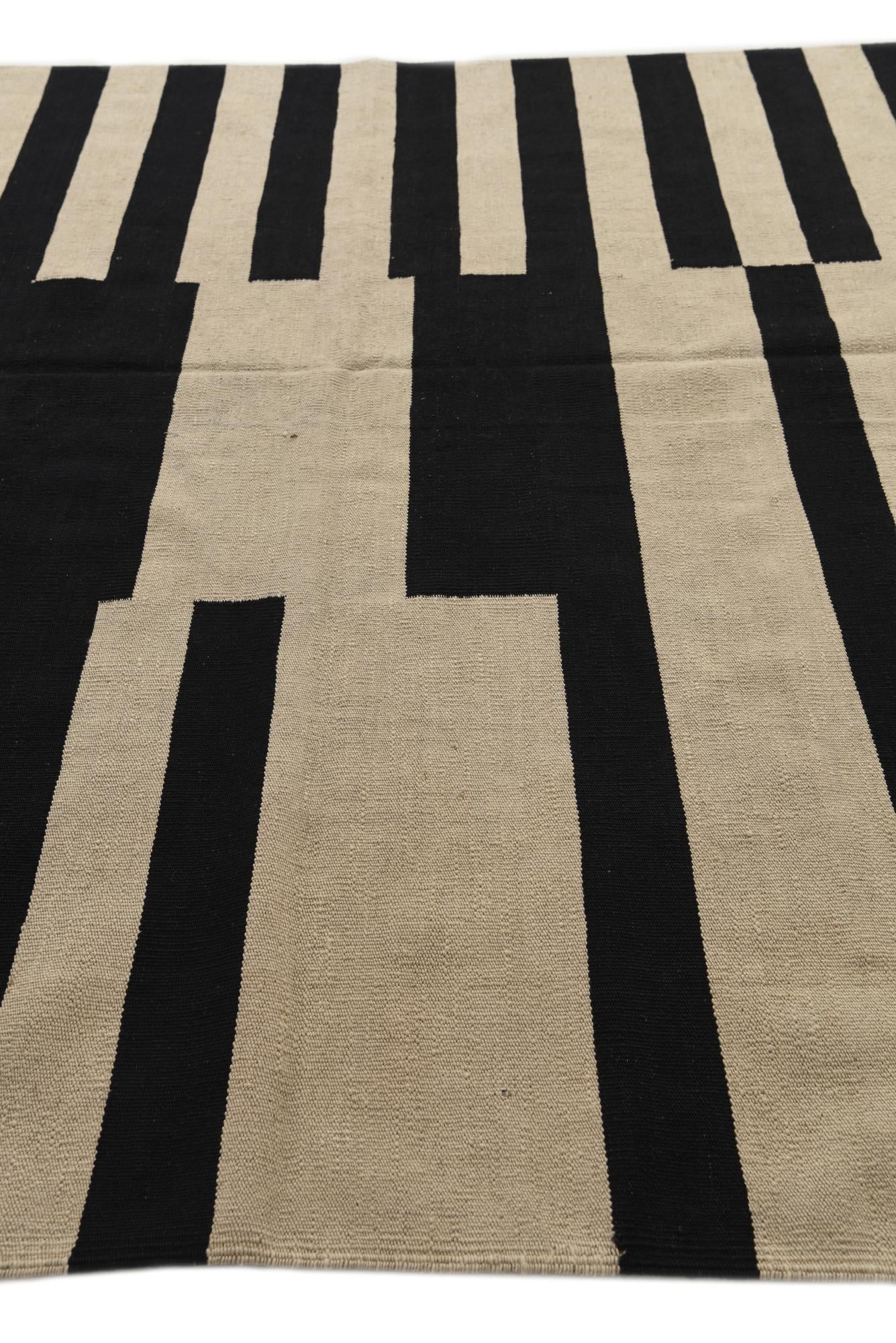 6' 8 x 9' 8 Hand Woven Kilim Modern Wool Rug