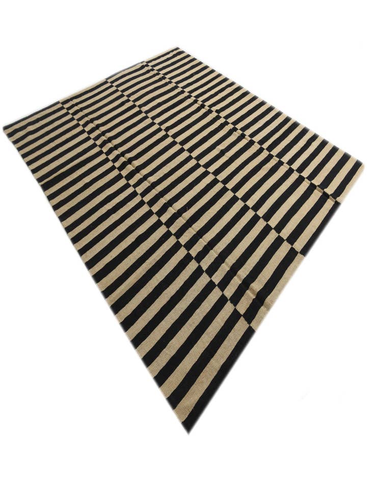 Detail image of 8' 8 x 9' 9 Hand Woven Kilim Modern Wool Rug