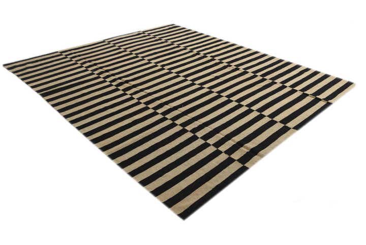 8' 8 x 9' 9 Hand Woven Kilim Modern Wool Rug