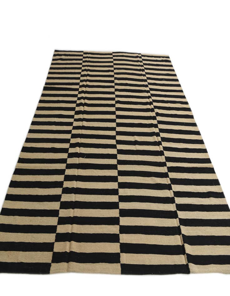 Detail image of 8' 8 x 9' 9  Hand Woven Kilim Modern Wool Rug