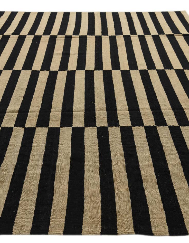 Detail image of 8' 8 x 9' 9  Hand Woven Kilim Modern Wool Rug