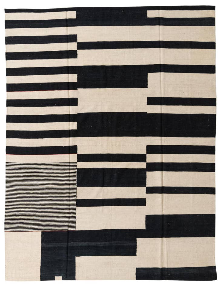 Detail image of 8' 5 x 9' 6 Hand Woven Kilim Modern Wool Rug