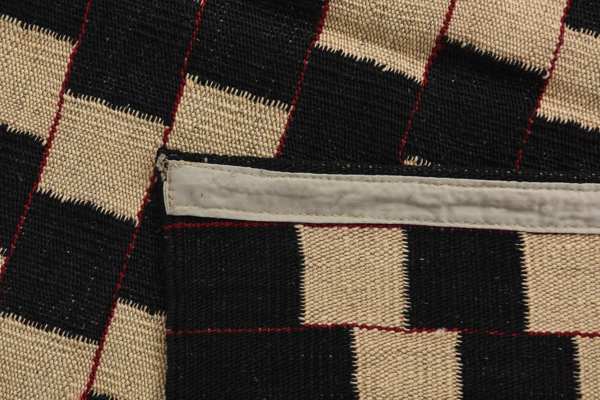 4' 5 x 5' 8 Hand Woven Kilim Modern Wool Rug