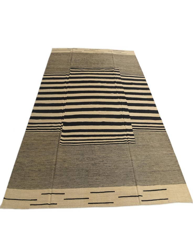 Detail image of 8' 2 x 9' 8  Hand Woven Kilim Modern Wool Rug