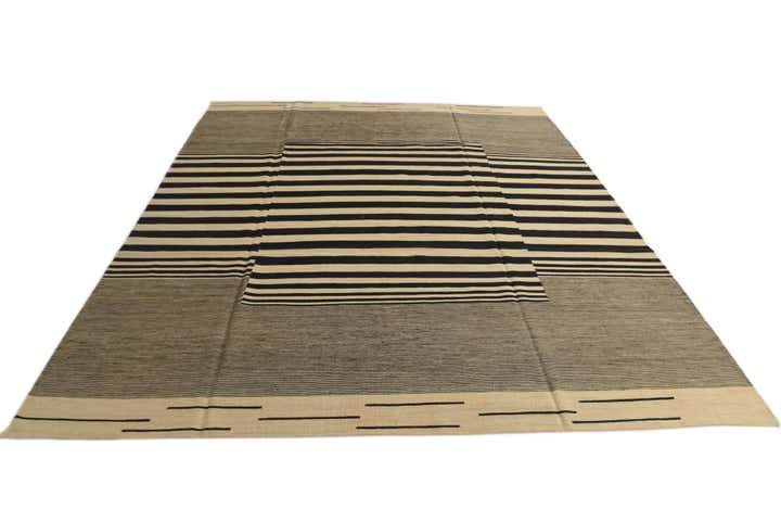 8' 2 x 9' 8 Hand Woven Kilim Modern Wool Rug