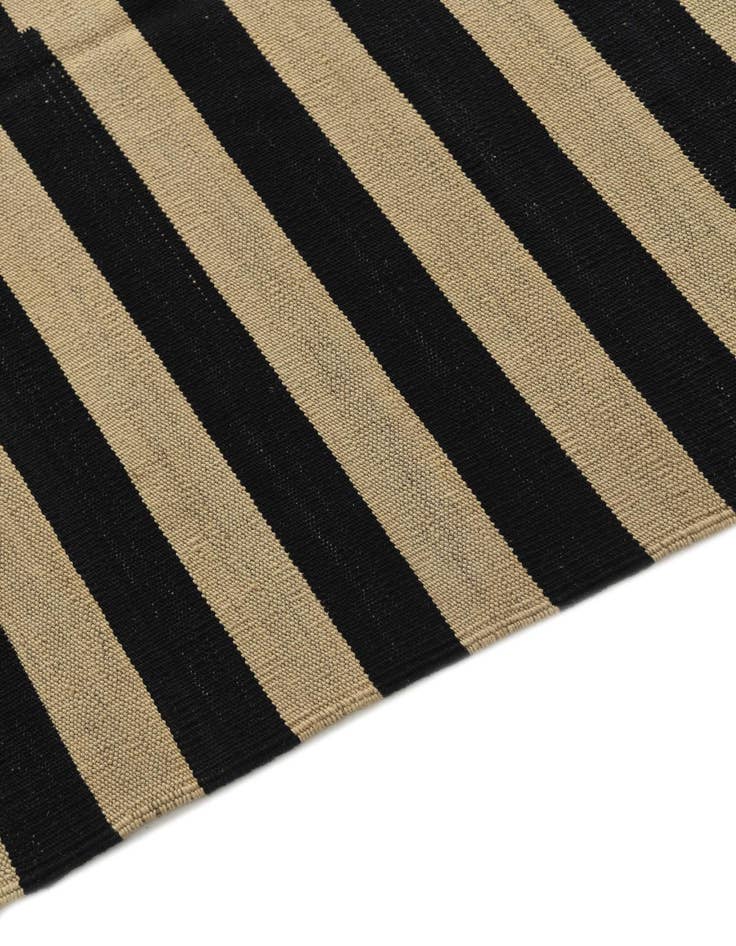 Detail image of 8' 2 x 9' 8  Hand Woven Kilim Modern Wool Rug