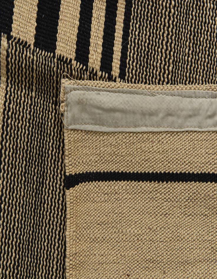 Detail image of 8' 2 x 9' 8  Hand Woven Kilim Modern Wool Rug
