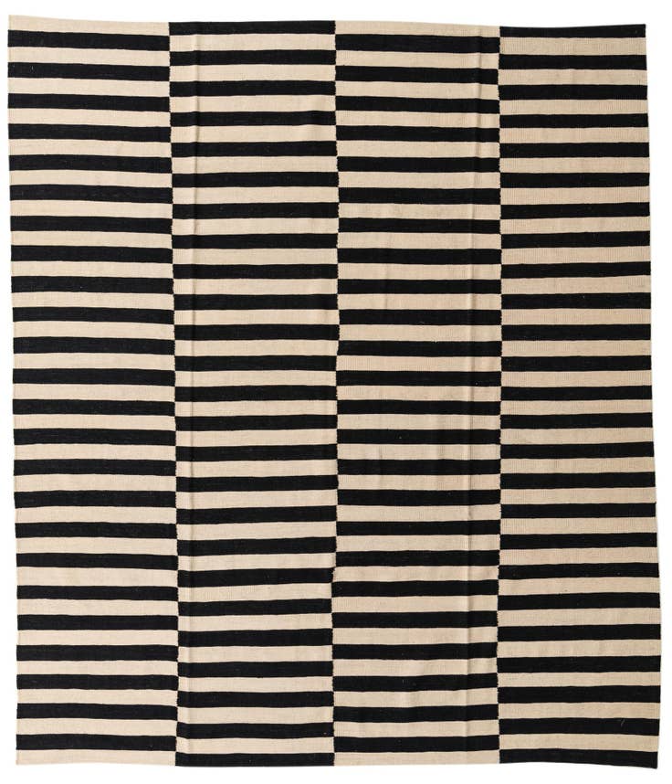 Detail image of 8' 7 x 9' 10 Hand Woven Kilim Modern Wool Rug