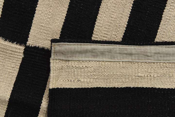 4' 3 x 5' 8 Hand Woven Kilim Modern Wool Rug