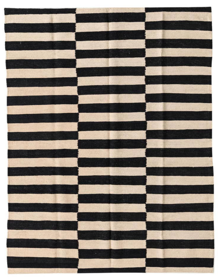 Detail image of 4' 3 x 5' 8 Hand Woven Kilim Modern Wool Rug