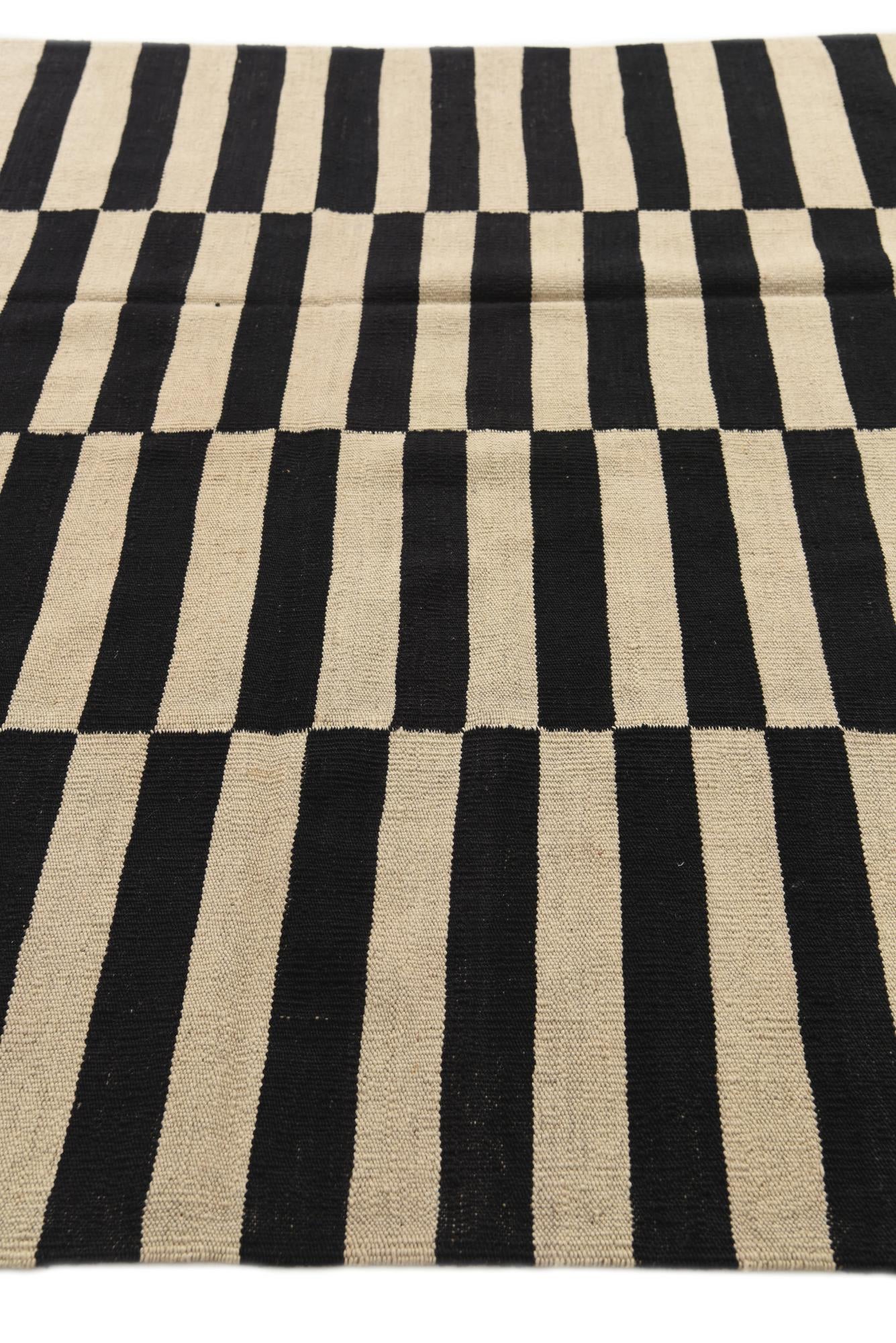 5' 9 x 7' 10 Hand Woven Kilim Modern Wool Rug