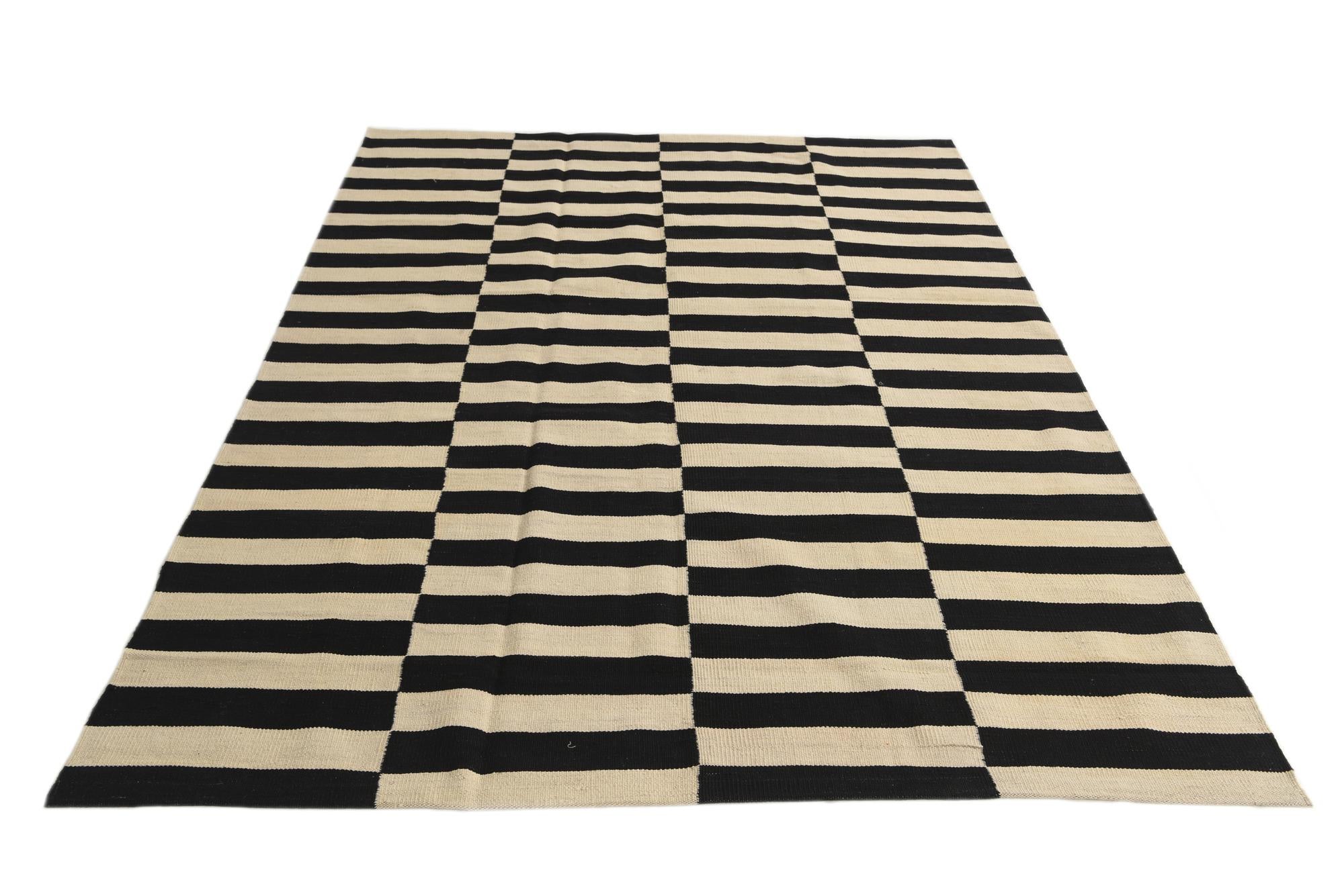 5' 6 x 7' 10 Hand Woven Kilim Modern Wool Rug