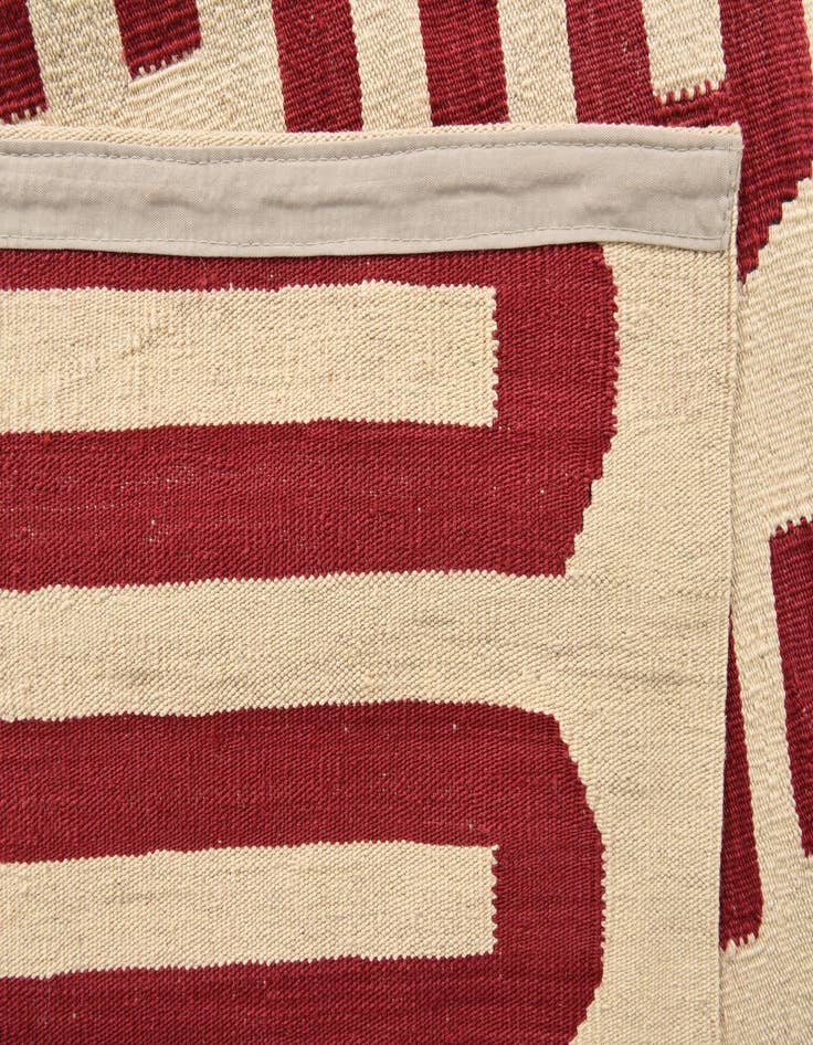 Detail image of 6' 9 x 9' 9  Hand Woven Kilim Modern Wool Rug