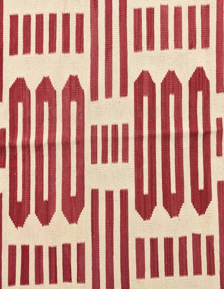 Detail image of 5' 9 x 7' 9  Hand Woven Kilim Modern Wool Rug